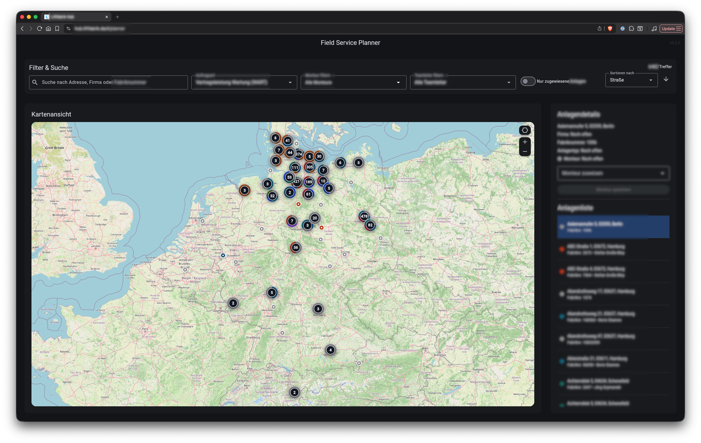 Field Service Planner: Kartenansicht mit Objekt-Clustern und Mitarbeiter-Gebieten über Deutschland